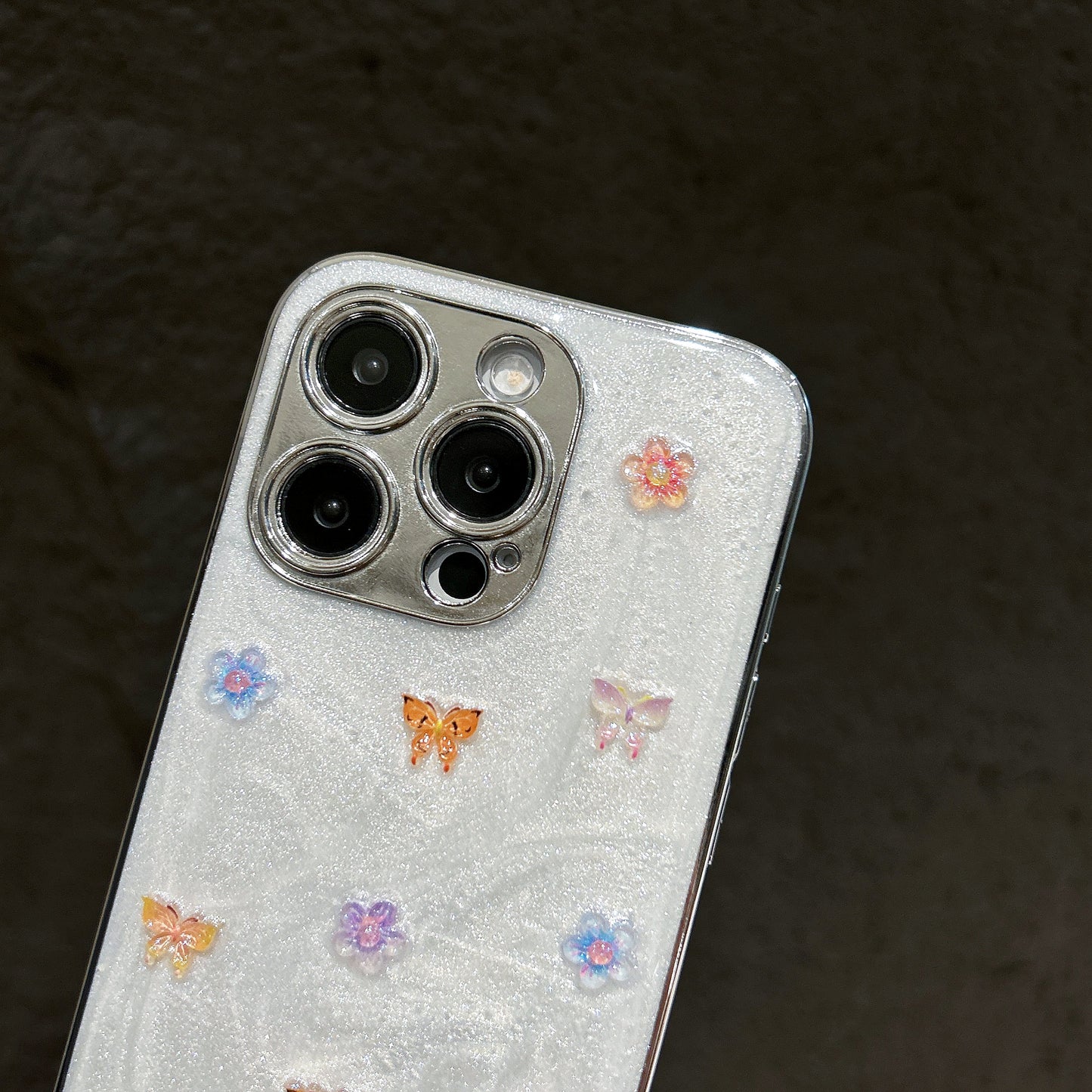 Elegant Glitter Butterfly Phone Case – White Pearl Shine with Floral Embellishments