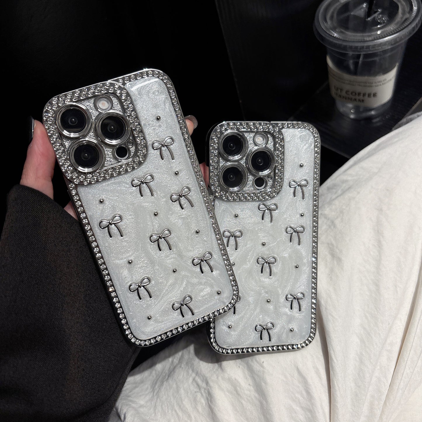 Crystal Bow iPhone Case – Diamond-Studded Design with Elegant Ribbon Motif, Glossy Finish, Perfect for iPhone 16/15/14/13, Fashionable and Protective Gift for Her
